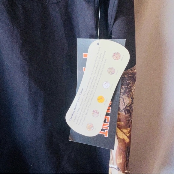 RealTree Silent Fabric Padded Shoulder Hunting Shirt - Picture 8 of 8